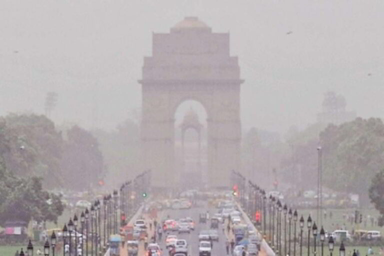 Stubble burning is not the main cause behind the rise in pollution in Delhi: Centre to Supreme Court