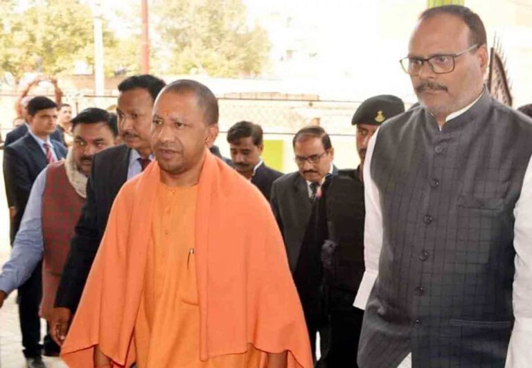 brajesh patak and cm yogi