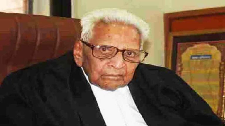 1947 से वकालत कर रहे 100 वर्षीय भारतीय वकील कोरोना काल में कर रहे वर्चुअल हियरिंग