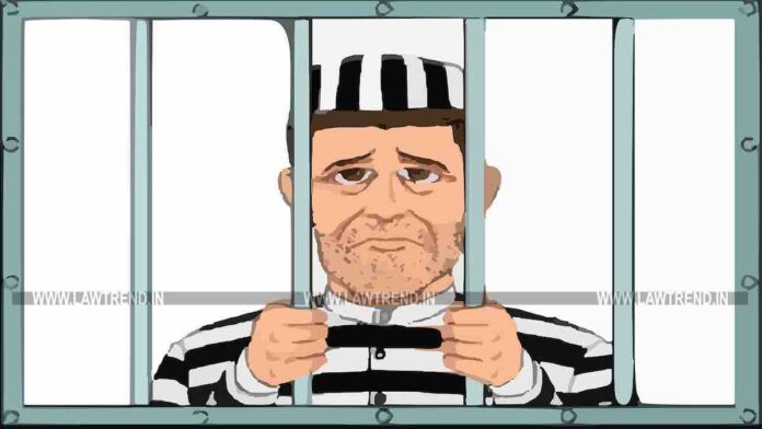 हाईकोर्ट जज पर चप्पल फेंकने के आरोप में व्यक्ति को 18 महीने की जेल की सजा