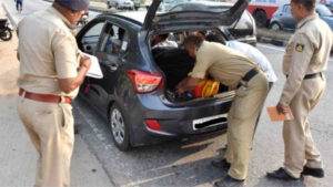 Not mandatory to follow provisions of Section 50 of the NDPS Act in cases of search of vehicles