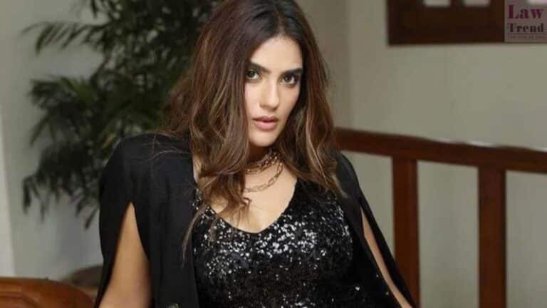 kavya thapar