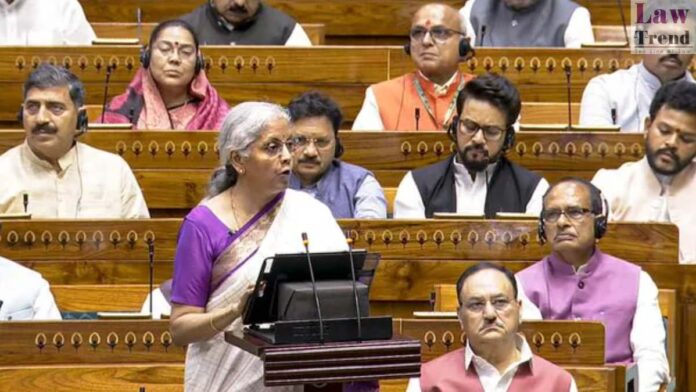 nirmala sitharaman presenting budget