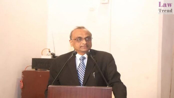 Maharashtra Advocate General Dr. Birendra Saraf