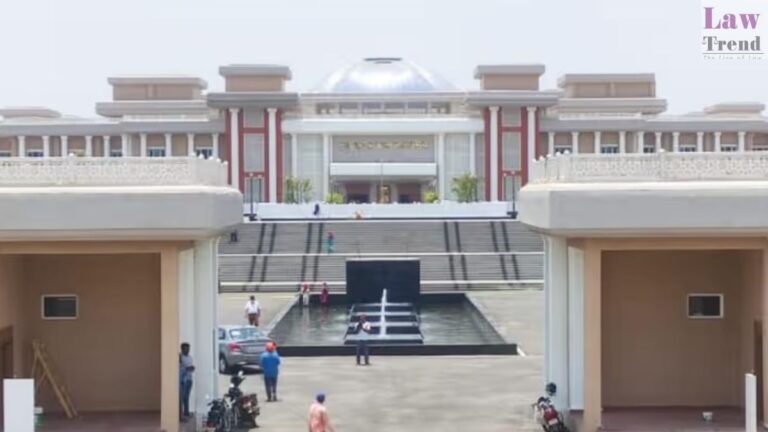 Upholding Dismissal After Acquittal on Same Charges is “Unjust and Unfair”: Jharkhand HC Orders Reinstatement of Worker After 33 Years