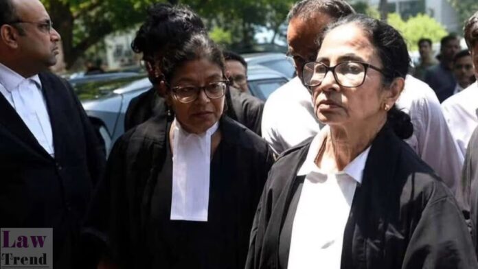 mamata banerjee advocate gown